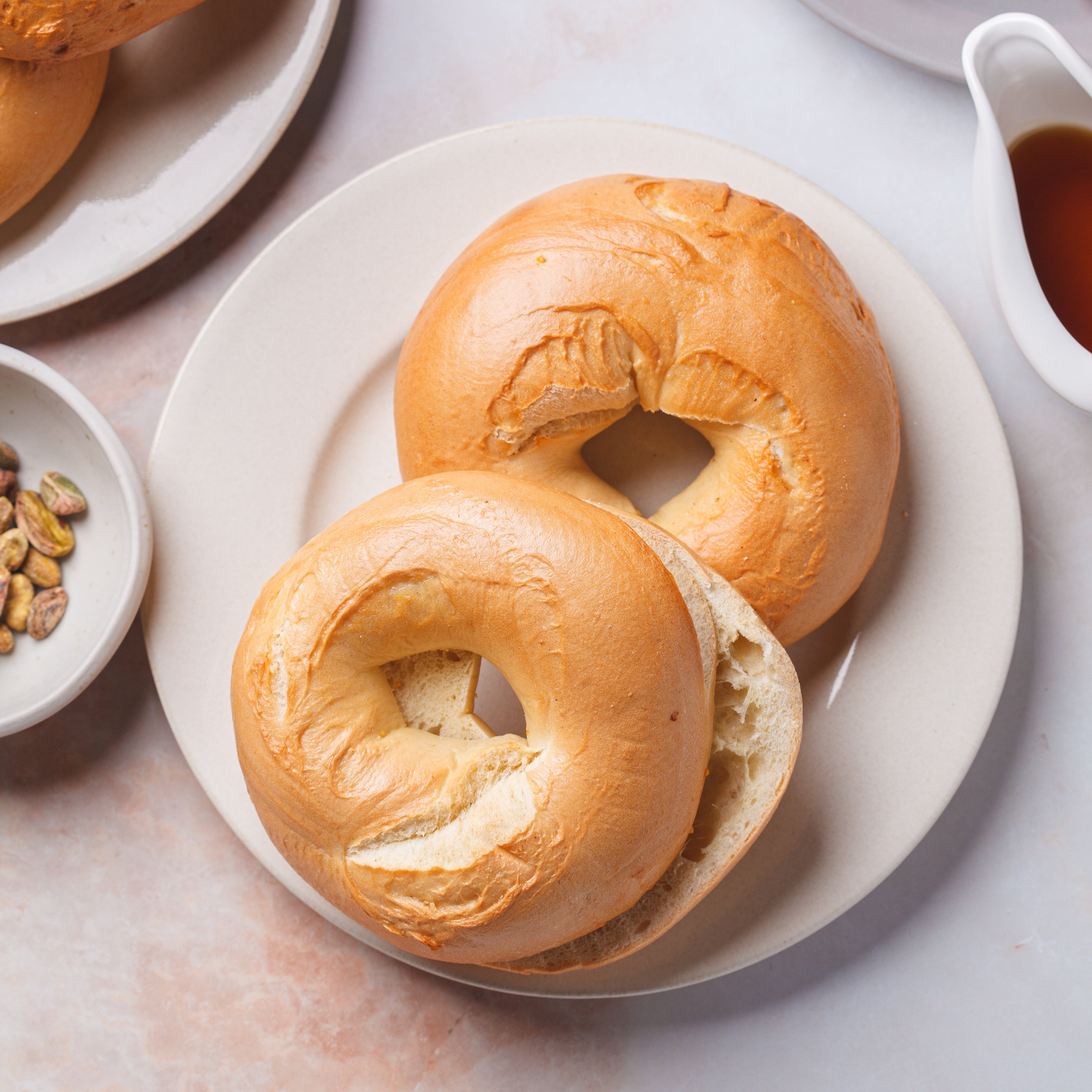 breakfast-bagels-with-strawberries-2025-01-29-04-35-51-utc.jpg